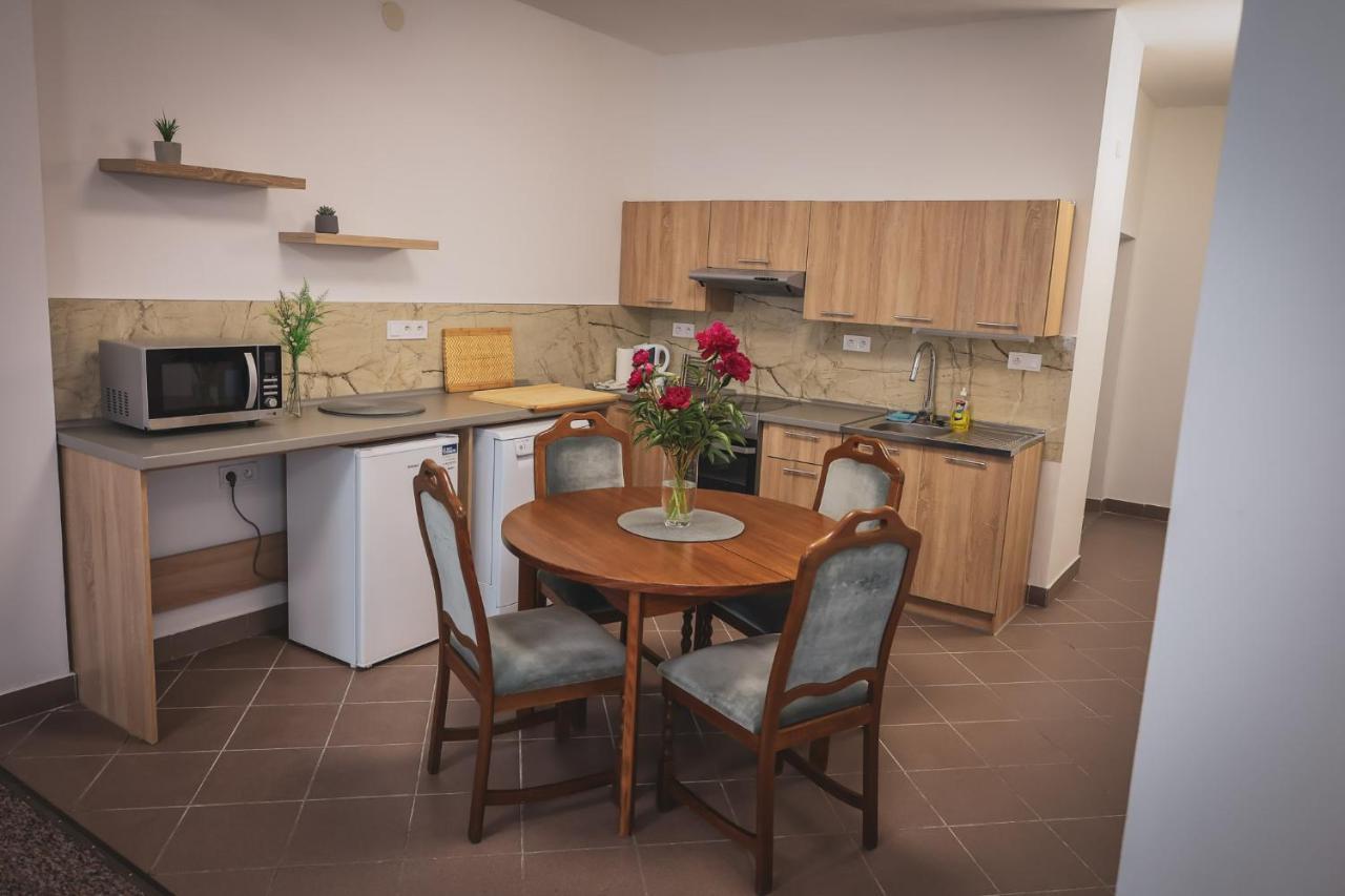 Hotel Apartment Faraon Румбурк Экстерьер фото